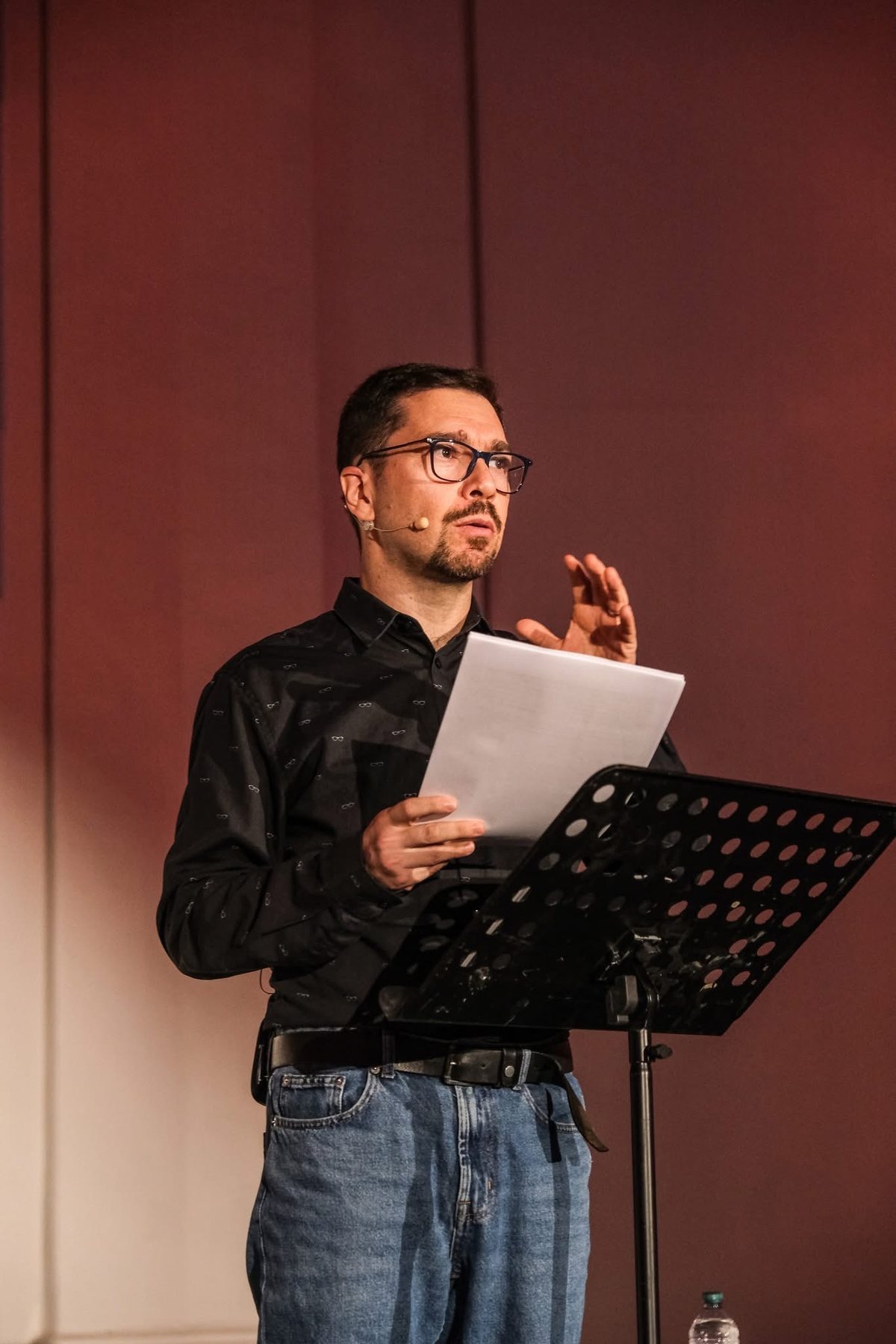 Kristian Sensini durante un intervento pubblico